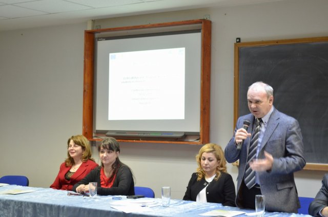 Conferința intermediară